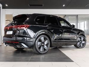 Volkswagen Touareg V6 TDI R-Line Final Edition - Image 8