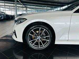 BMW 318i Sport Line Launch Edition automatic - Image 15