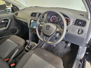 Volkswagen Polo Vivo hatch 1.4 Life - Image 6