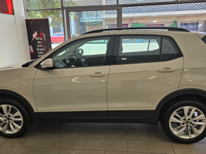 Volkswagen T-Cross 1.0TSI Life - Image 10