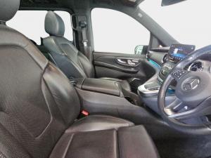 Mercedes-Benz V-Class V300d Exclusive - Image 14