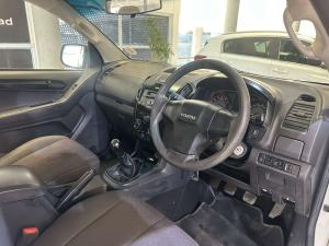 Isuzu D-Max 250 double cab Hi-Ride - Image 13