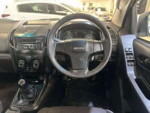 Isuzu D-Max 250 double cab Hi-Ride - Image 14