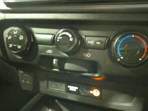 Isuzu D-Max 1.9TD double cab LS auto - Image 26