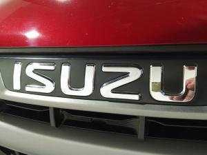 Isuzu D-Max 1.9TD double cab LS auto - Image 5