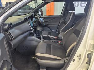 Nissan Magnite 1.0 Turbo Acenta Kuro auto - Image 15