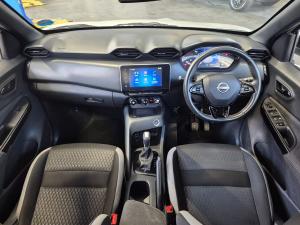 Nissan Magnite 1.0 Turbo Acenta Kuro auto - Image 16