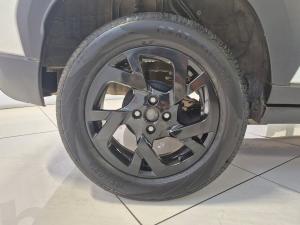 Nissan Magnite 1.0 Turbo Acenta Kuro auto - Image 7