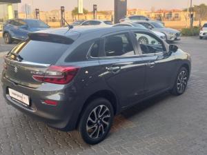 Suzuki Baleno 1.5 GLX manual - Image 11