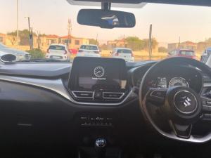 Suzuki Baleno 1.5 GLX manual - Image 13