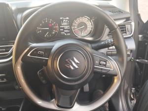Suzuki Baleno 1.5 GLX manual - Image 17