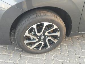 Suzuki Baleno 1.5 GLX manual - Image 5
