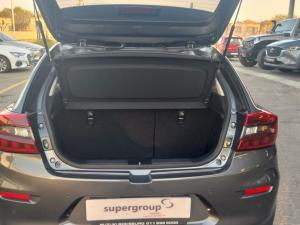 Suzuki Baleno 1.5 GLX manual - Image 9