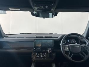 Land Rover Defender 110 D350 X-Dynamic HSE - Image 10
