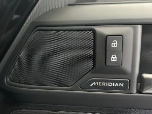 Land Rover Defender 110 D350 X-Dynamic HSE - Image 29