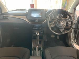 Toyota Starlet 1.5 XS auto - Image 10