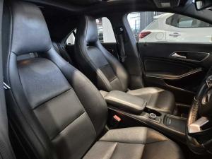 Mercedes-Benz CLA CLA200 auto - Image 17