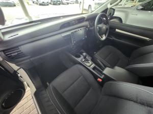 Toyota Hilux 2.4GD-6 Xtra cab Raider auto - Image 7