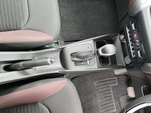 Toyota Starlet Cross 1.5 XS auto - Image 9