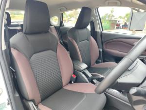 Toyota Starlet Cross 1.5 XS auto - Image 12