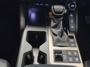 Toyota Land Cruiser Prado 2.8GD VX-R - Image 11