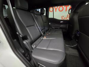 Toyota Land Cruiser Prado 2.8GD VX-R - Image 14