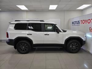 Toyota Land Cruiser Prado 2.8GD VX-R - Image 3