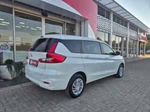 Toyota Rumion 1.5 SX manual - Image 2