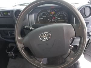 Toyota Land Cruiser 79 4.5D-4D V8 single cab LX 70th Anniversary - Image 8