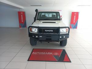 Toyota Land Cruiser 79 4.5D-4D V8 single cab LX 70th Anniversary - Image 4