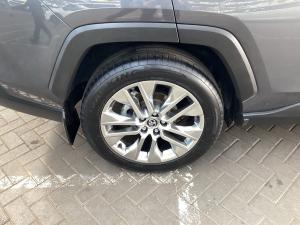 Toyota RAV4 2.5 VX AWD - Image 19