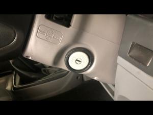 Nissan NP300 Hardbody 2.5TDi double cab Hi-rider - Image 16