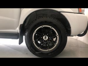 Nissan NP300 Hardbody 2.5TDi double cab Hi-rider - Image 17