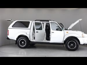Nissan NP300 Hardbody 2.5TDi double cab Hi-rider - Image 30