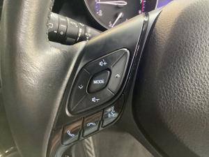 Toyota C-HR 1.2T Luxury - Image 9