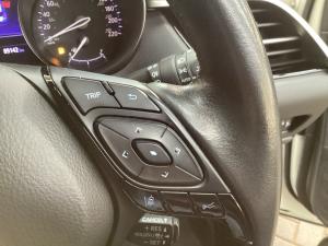 Toyota C-HR 1.2T Luxury - Image 10