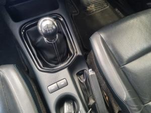 Toyota Hilux 2.8GD-6 double cab Legend manual - Image 12