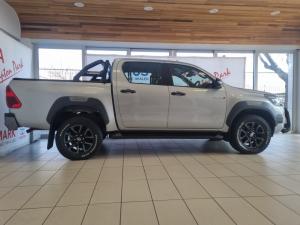 Toyota Hilux 2.8GD-6 double cab Legend manual - Image 3