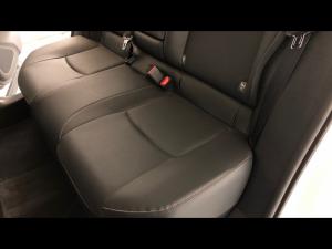 Toyota Corolla Cross 1.8 HEV XR - Image 12
