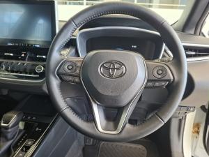 Toyota Corolla Cross 1.8 HEV XS - Image 8