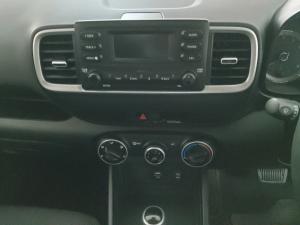 Hyundai Venue 1.0T Motion auto - Image 13