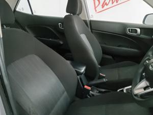 Hyundai Venue 1.0T Motion auto - Image 14
