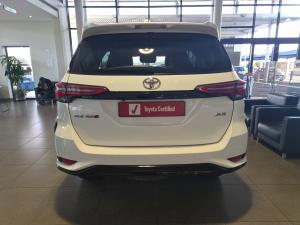 Toyota Fortuner 2.4GD-6 4x4 - Image 5