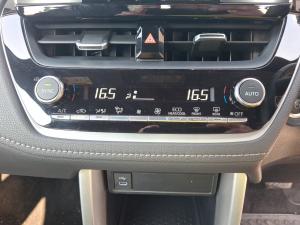 Toyota Corolla Cross 1.8 HEV XR - Image 17