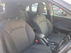 Toyota Starlet 1.5 XS auto - Image 18