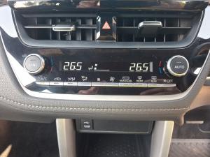 Toyota Corolla Cross 1.8 HEV XR - Image 17
