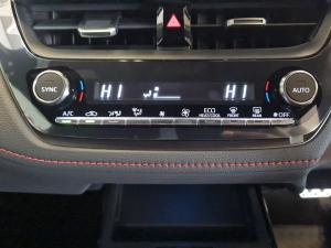 Toyota Corolla Cross 1.8 GR-Sport - Image 15