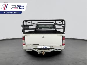Nissan Hardbody NP300 2.0i LWBS/C - Image 4
