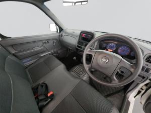 Nissan Hardbody NP300 2.0i LWBS/C - Image 7
