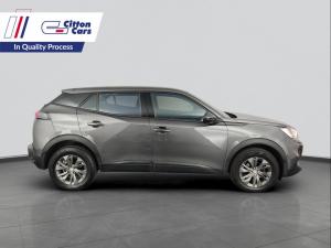 Peugeot 2008 1.2T Active automatic - Image 6